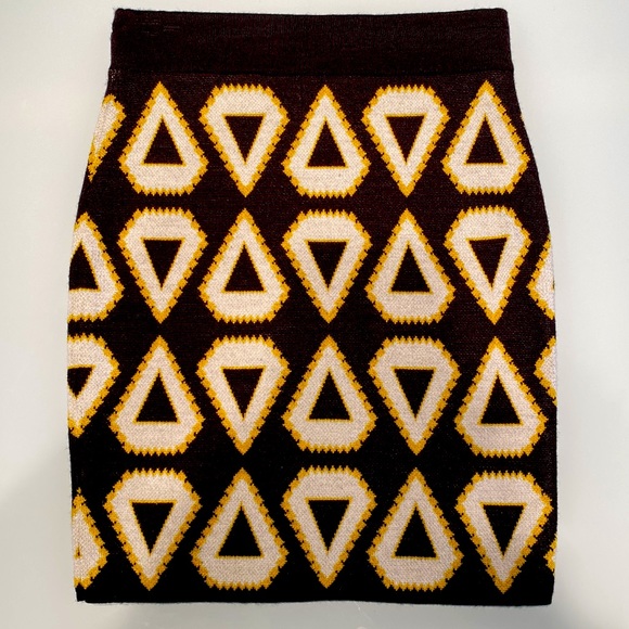 H&M Sweater and Mini Skirt Set - Picture 3 of 3